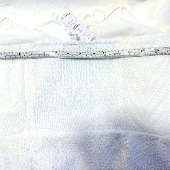 White House Black Market top - Picture 5 of 7